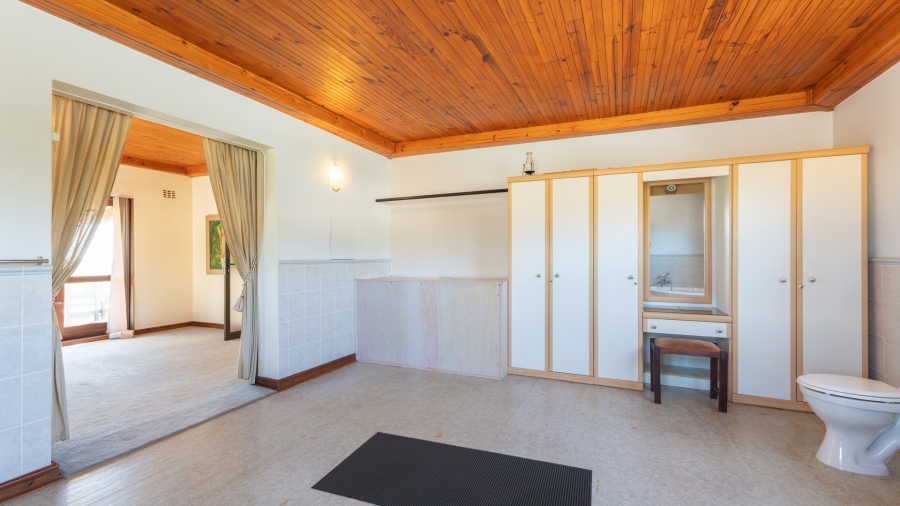 4 Bedroom Property for Sale in Pringle Bay Western Cape